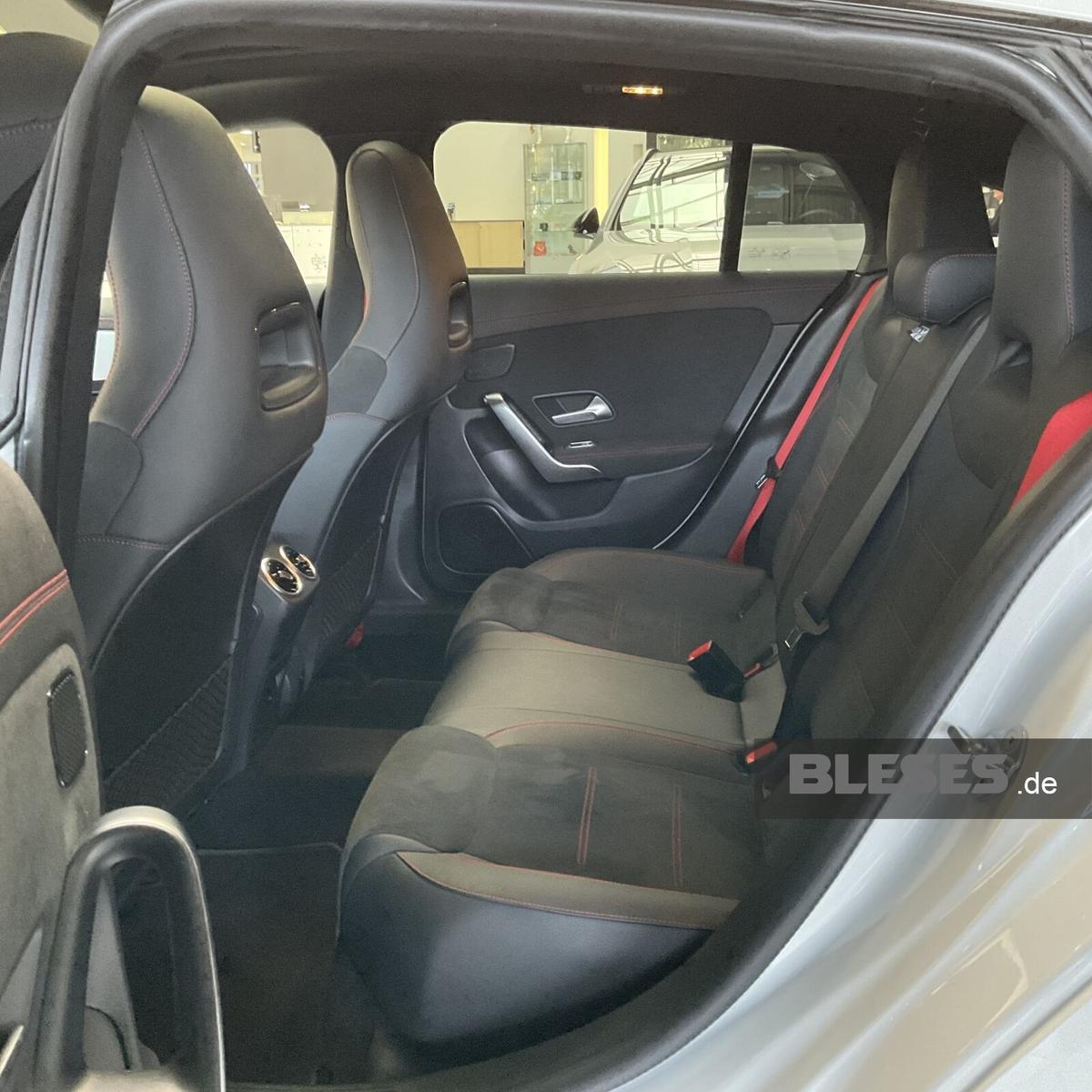 Mercedes-Benz CLA 35 AMG 4M SB Night +Pano+StHz+Sound+Multibea