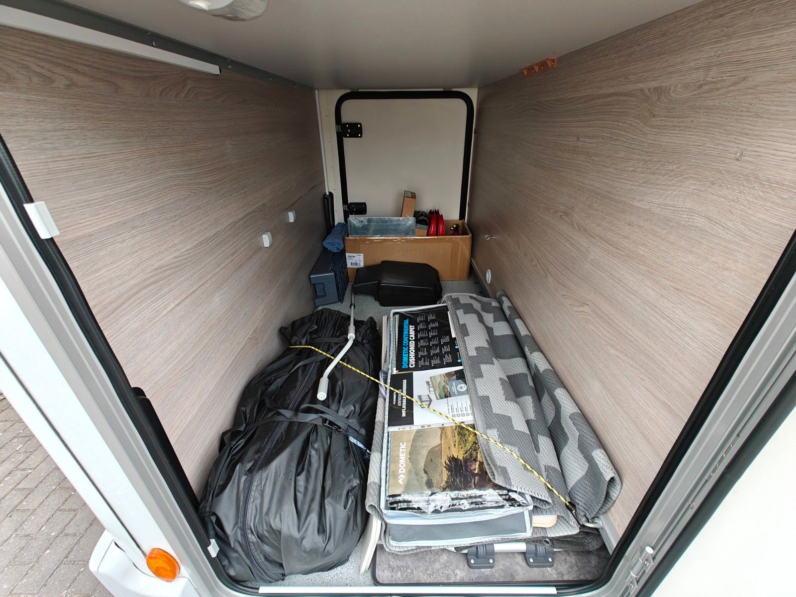Fahrzeugabbildung Bürstner Nexxo Van T 620 G - SAT, TV, Navi, Einzelbetten