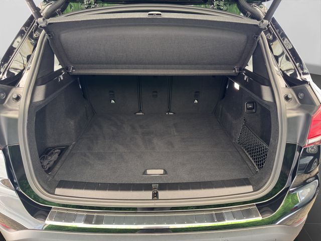 Fahrzeugabbildung BMW X1 sDrive 18d LED+Kamera+AHK+Sportsitze