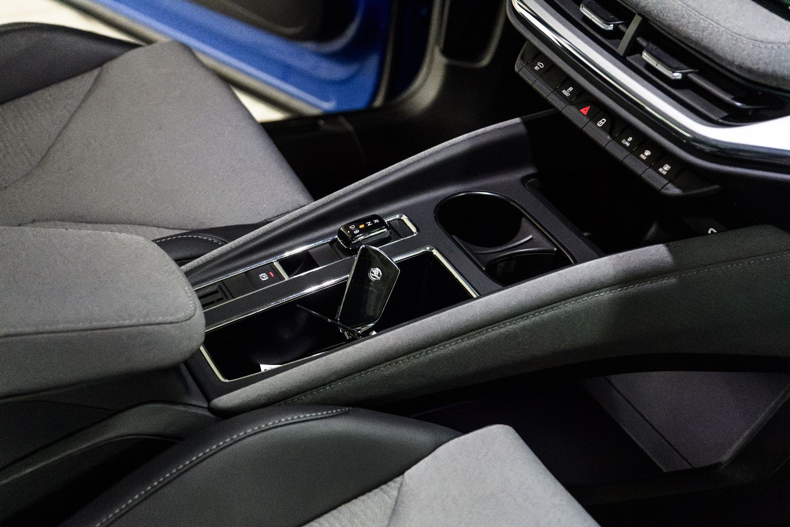 Fahrzeugabbildung SKODA Enyaq 50 NAVI+LED+RFK