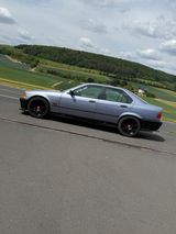 BMW E36 316i - BMW 316 mit Benzin-Antrieb: Limousine, 316i E36