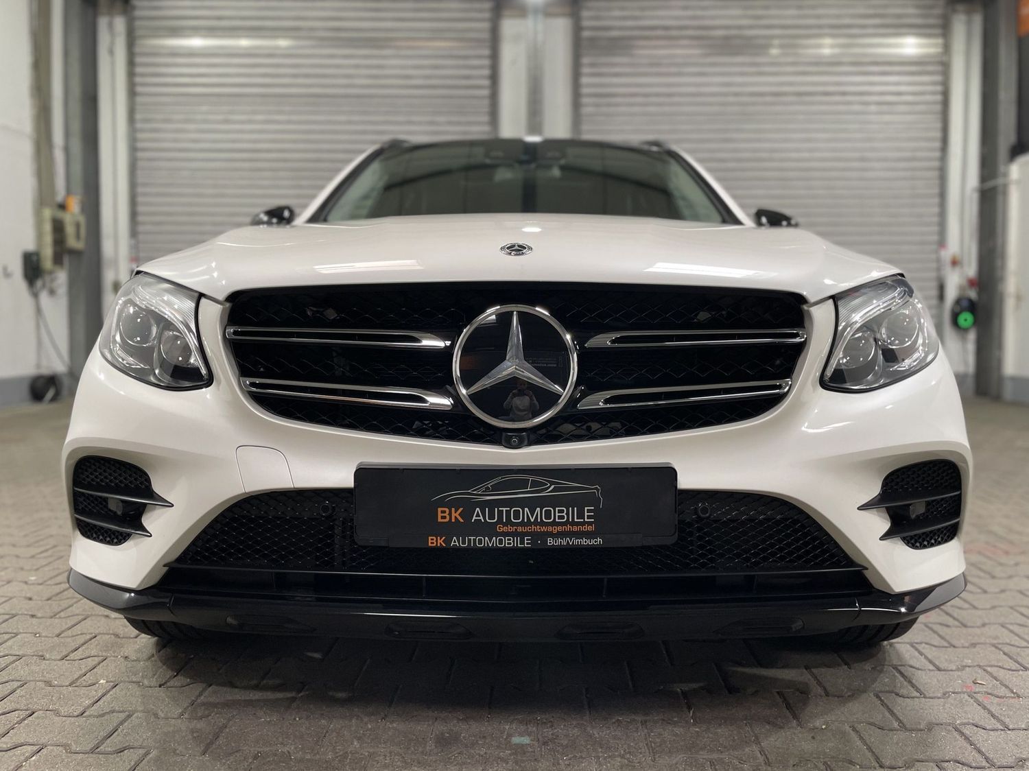 Fahrzeugabbildung Mercedes-Benz GLC 300 4M AMG #LED#360°#Pano#Distr.#Burmes#Nigh