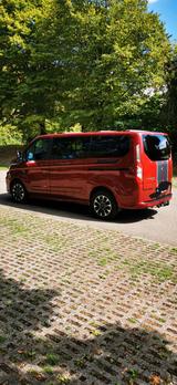 Ford Tourneo Custom Sport - rote Ford Tourneo Custom