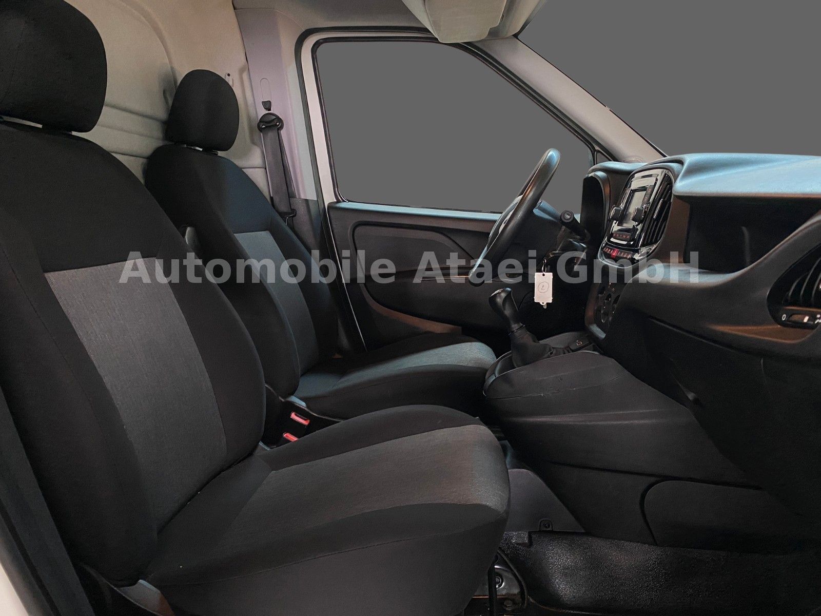 Fahrzeugabbildung Fiat Doblo Kasten TEMPOMAT+KLIMA (8255)