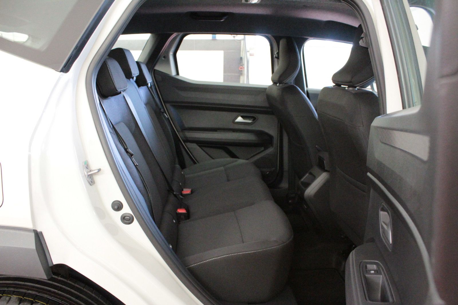 Fahrzeugabbildung Dacia Duster hybrid 140 Expression *Winterpaket*