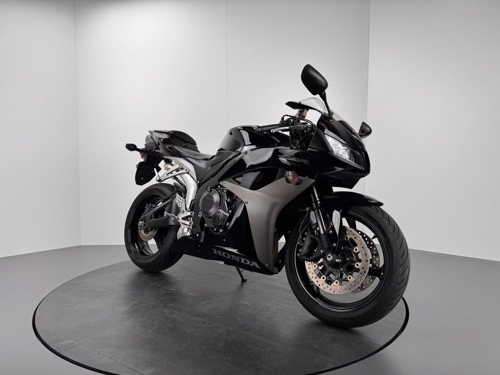 Fahrzeugabbildung Honda CBR 600 RR *TOP-ZUSTAND *SERVICE NEU