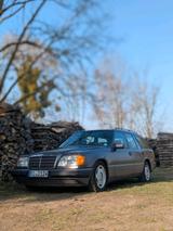 Mercedes-Benz Mercedes Benz W124 T Modell 230 Kombi - Mercedes-Benz: W124 T Modell