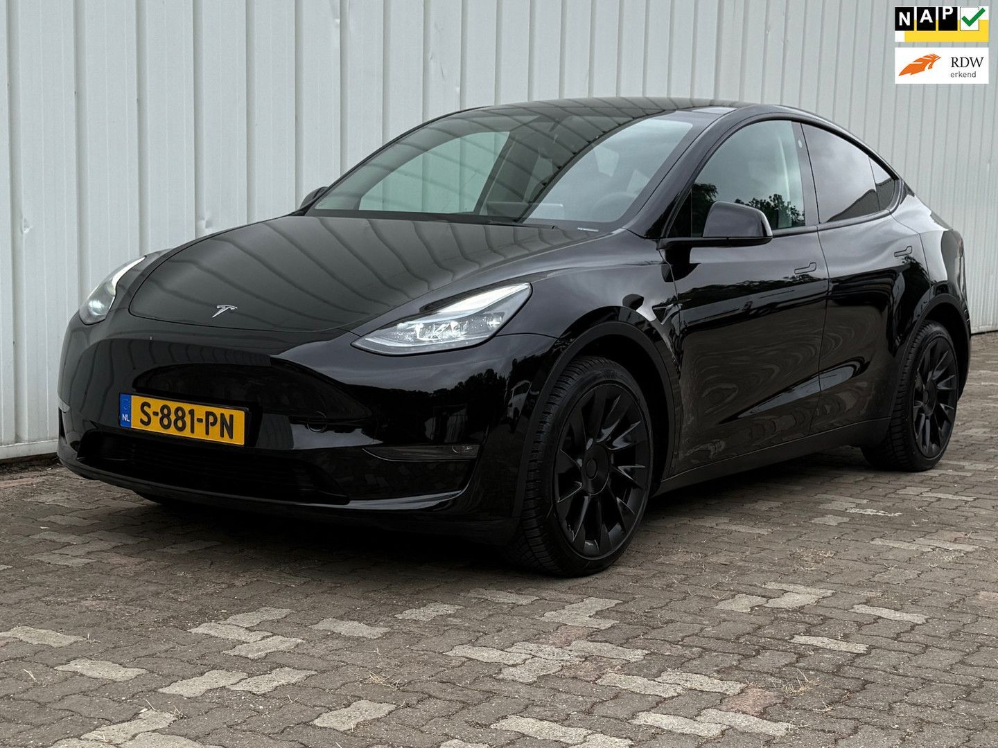 Tesla Model Y Long Range AWD 75 kWh Fully Self Driving
