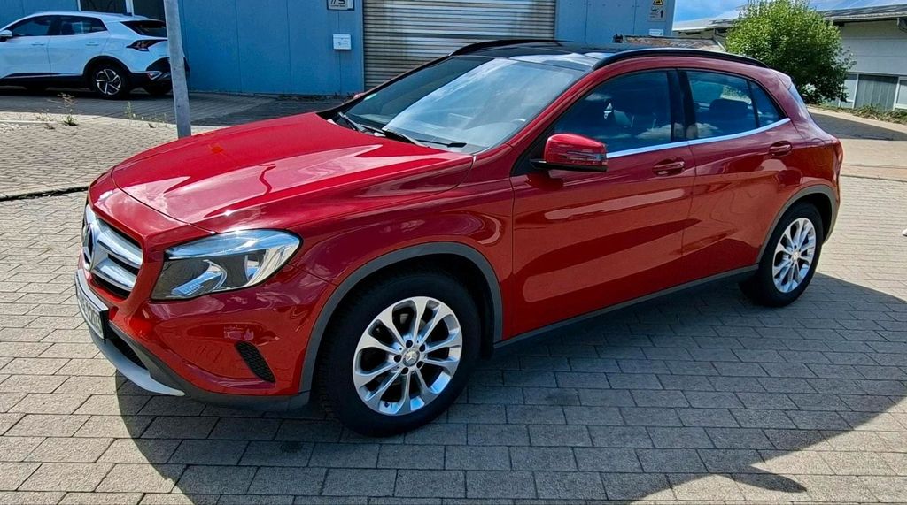 Image of Mercedes-Benz GLA 200