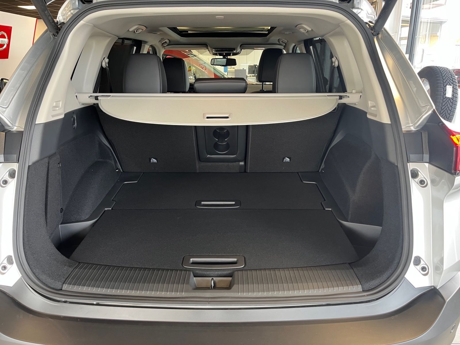 Fahrzeugabbildung Nissan X-Trail e-Power e-4orce Tekna+ *AHK*360°Kamera*K