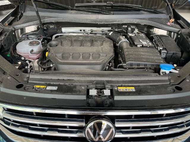 Fahrzeugabbildung Volkswagen Tiguan 2.0 TSI DSG 4M ELEGANCE NAVI KAMERA GJR