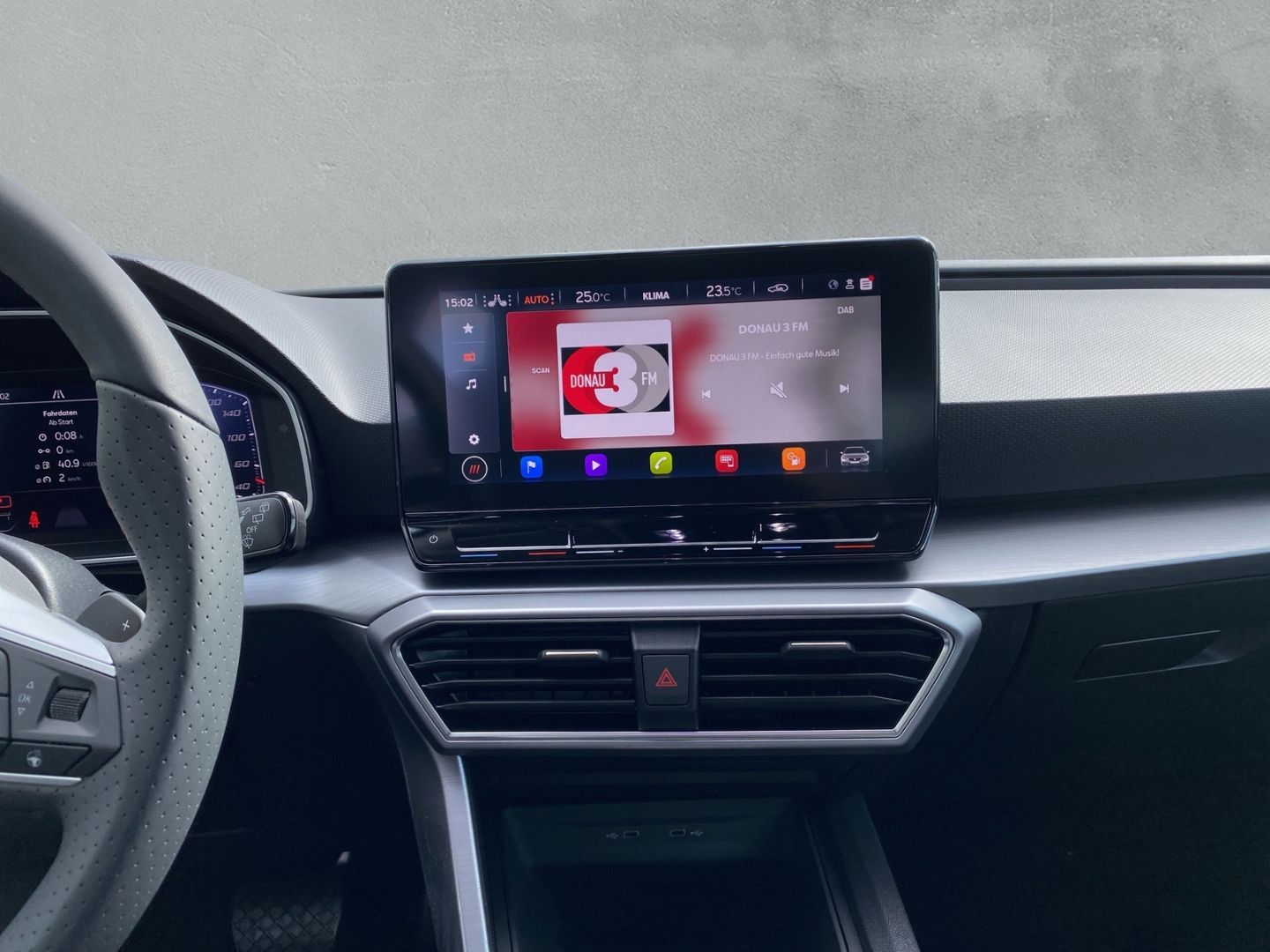 Fahrzeugabbildung SEAT Leon Sportstourer FR 2.0 TDI EU6d Navi Digitales