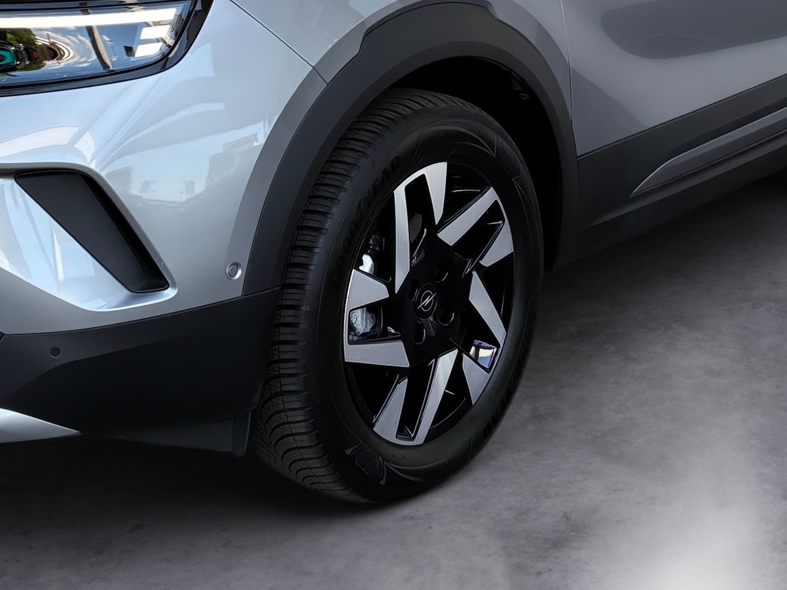 Fahrzeugabbildung Opel Mokka 1.2 Turbo Edition Kamera,LED,Navi,SHZ,PDC