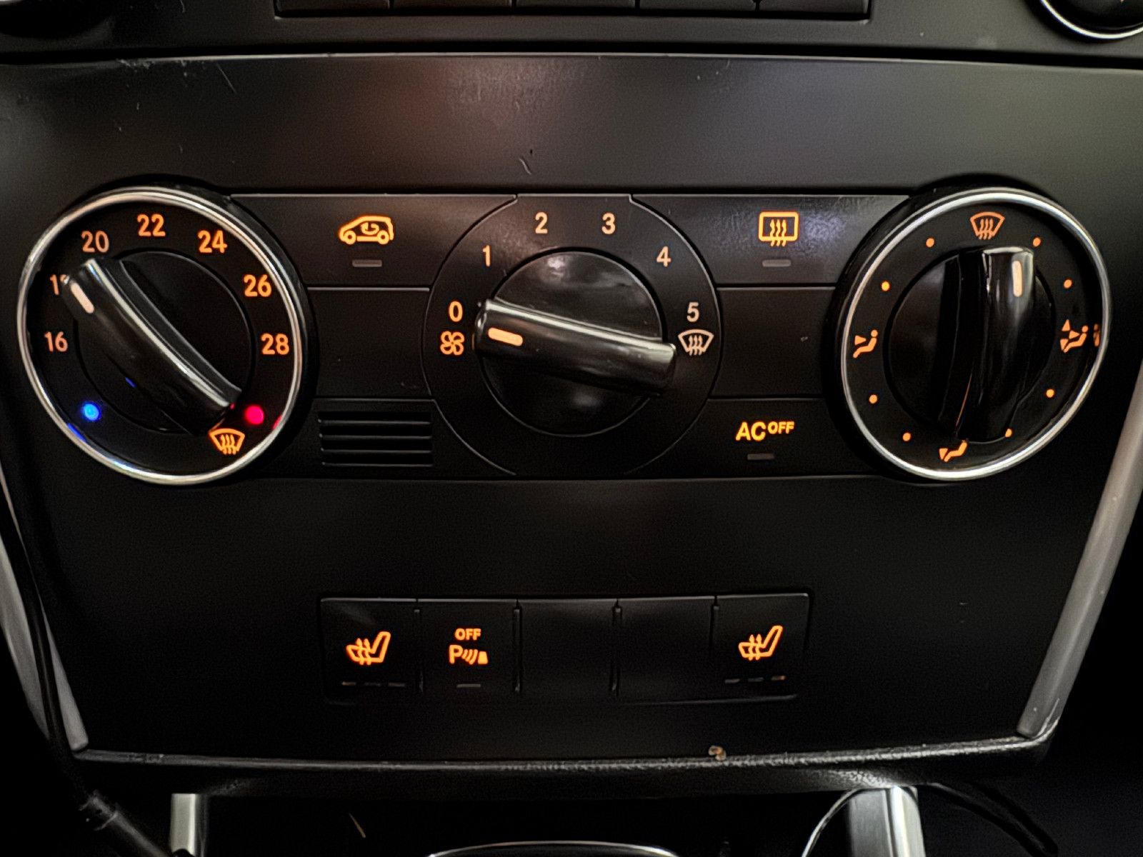 Fahrzeugabbildung Mercedes-Benz B 200 CDI AUTOMATIK SPORTPAKET BI-XENON KAMERA