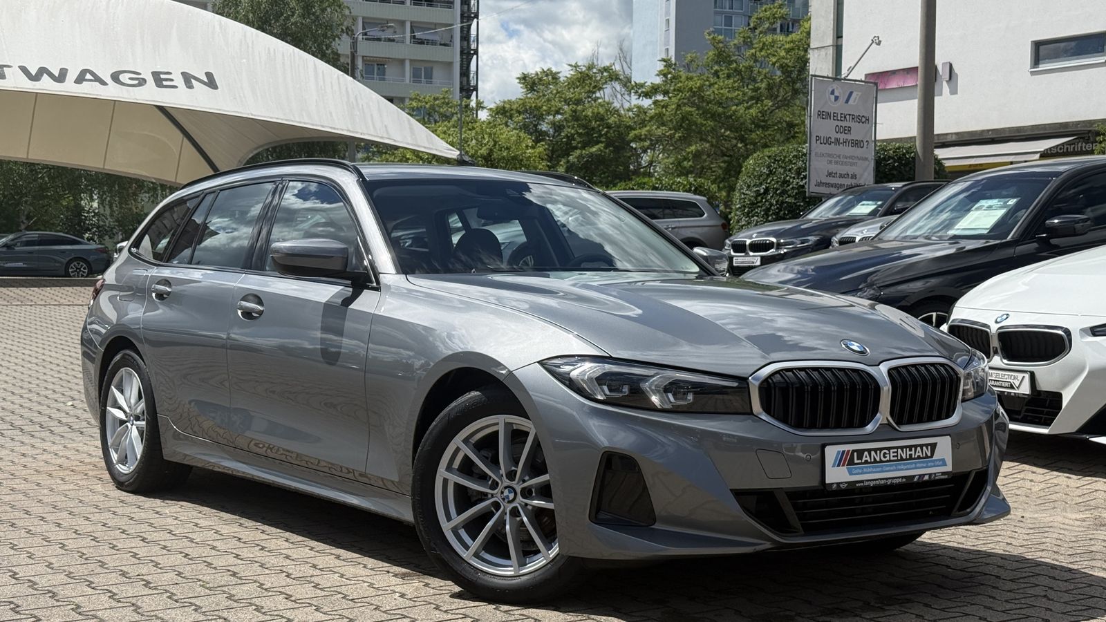 BMW 318d LED LC Plus SHZ PDC Tempo foto 3