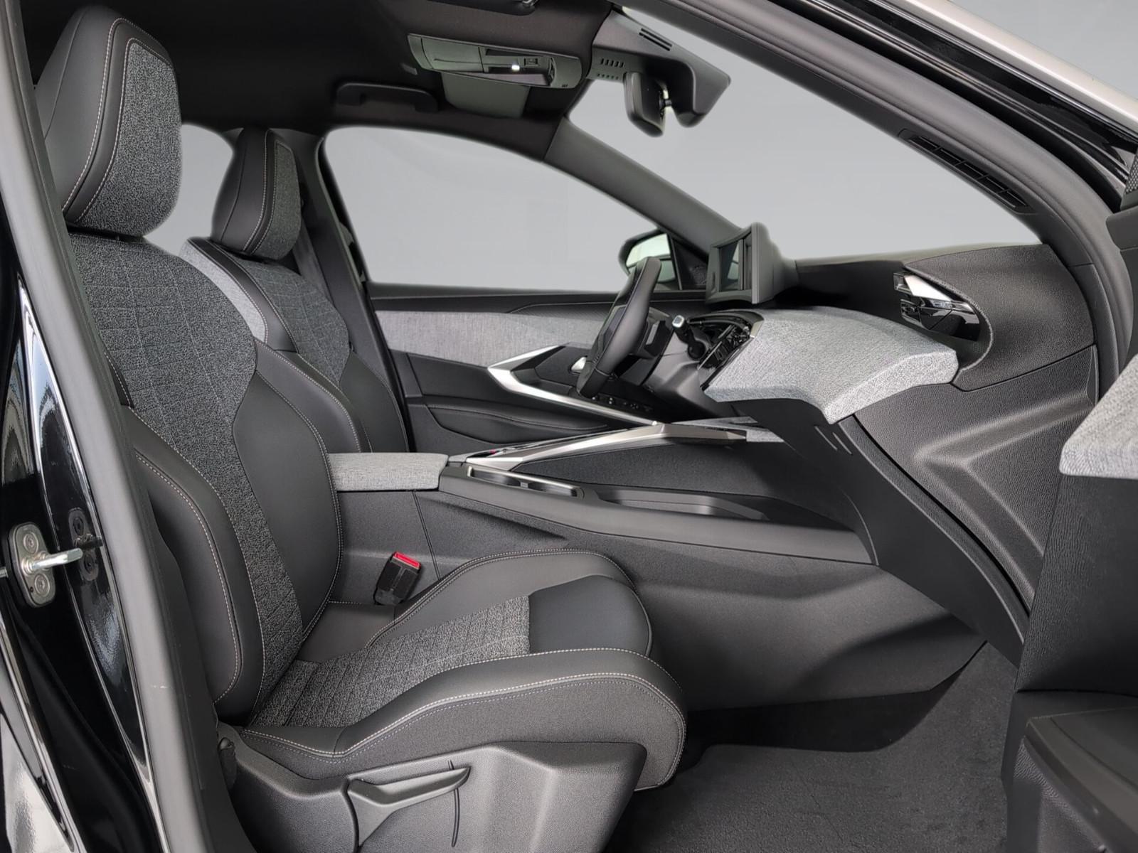 Peugeot 3008 Hybrid 145 e-DSC6 Allure Allwetter CarPlay