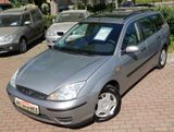 Ford Focus Turnier 1.6 TÜV neu Frontscheibenheiz - Ford Focus aus 2003: Kombi