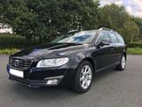 Volvo V70 D5 AWD Summum, AHK, STHZ, ACC - gebrauchte Volvo V70 aus dem Jahr 2014