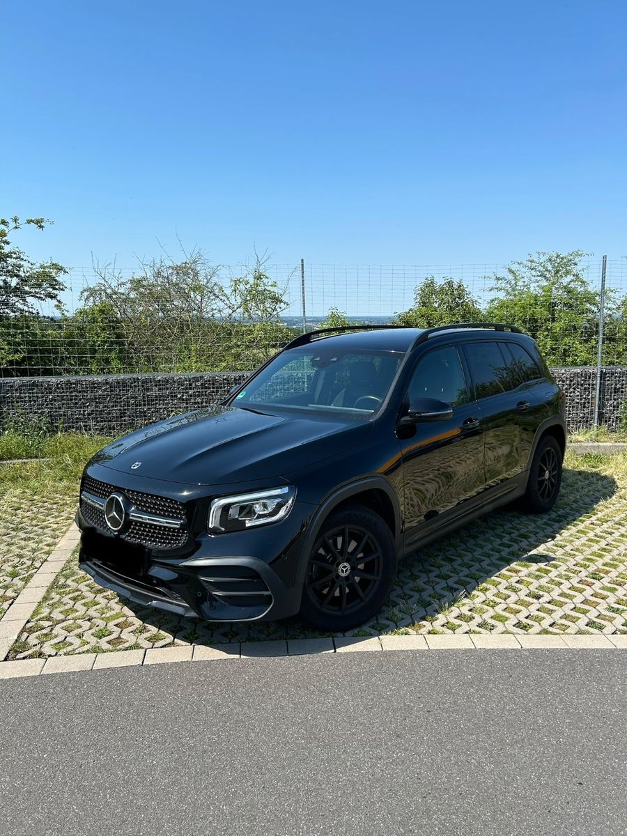 MERCEDES-BENZ GLB 200d 4MATIC AMG Line