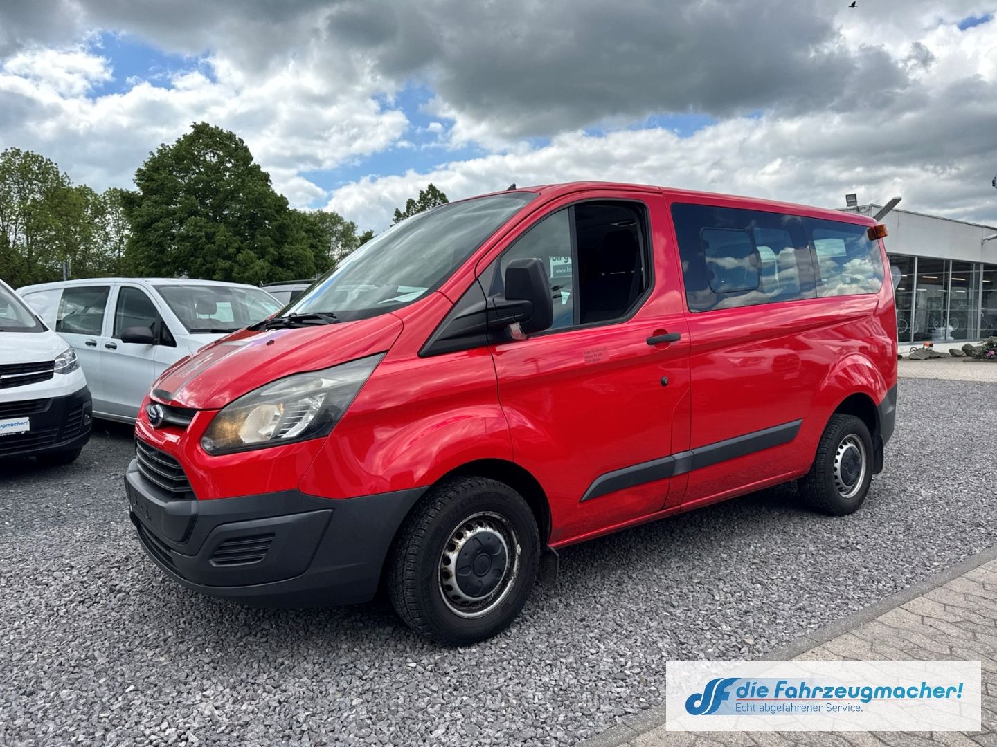 Fahrzeugabbildung Ford Transit Custom Kombi 300 L1 2.2 TDCi *8409