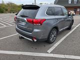 Mitsubishi Outlander 2.2 DI-D Top ClearTec 4WD Top - graue Mitsubishi Outlander