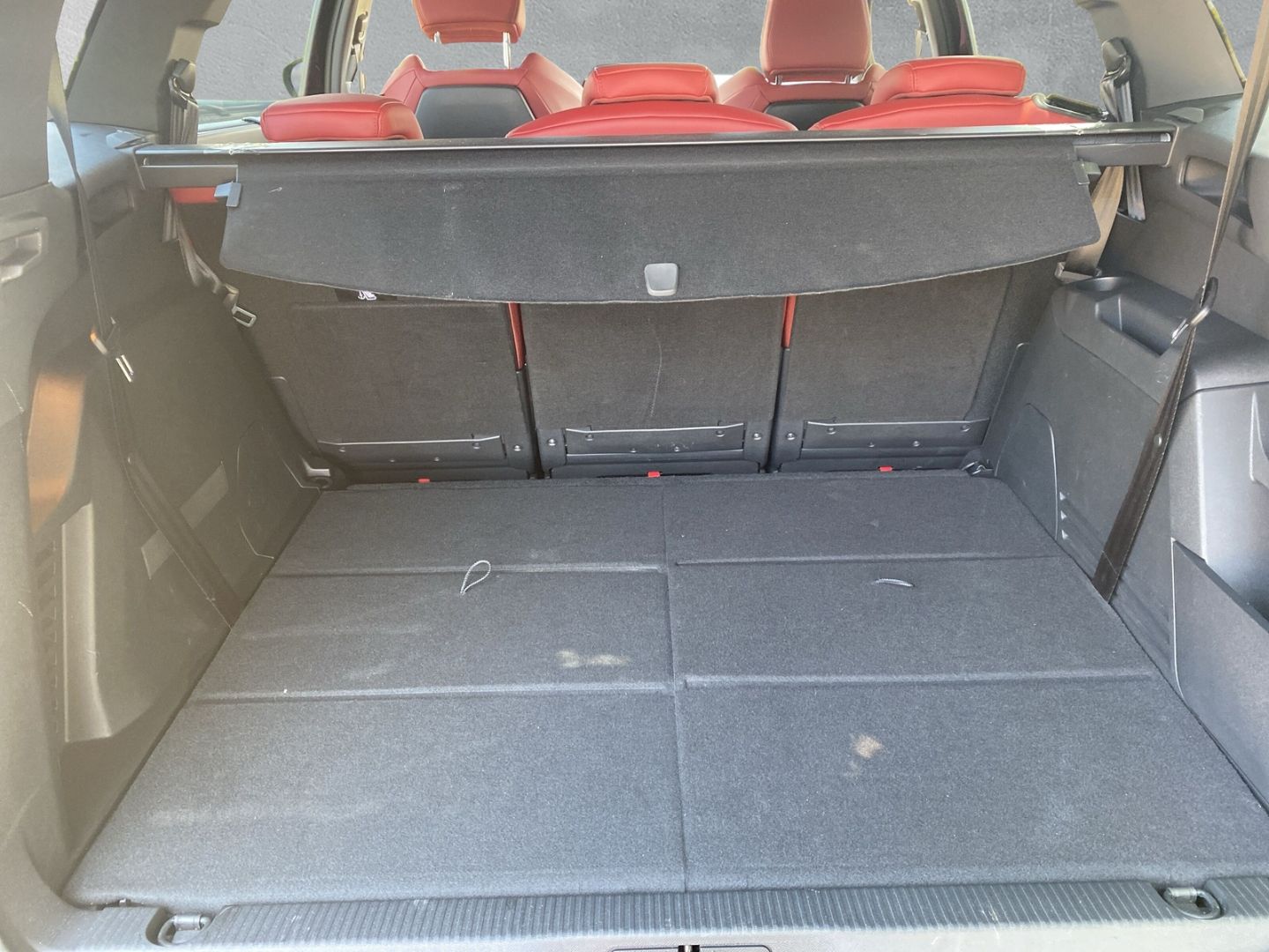 Fahrzeugabbildung Peugeot 5008 GT 2.0 BlueHDi 180 FAP EU6d 7-Sitzer