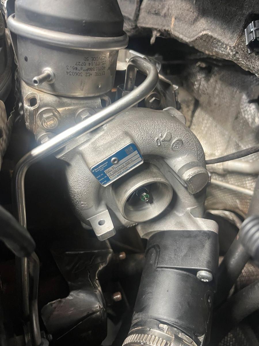 Volkswagen Passat 2009 — photo 13