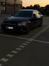 Mercedes-Benz C 180 Kompressor BlueEfficiency AMG Line - Mercedes-Benz C 180: Kompressor Blueefficiency