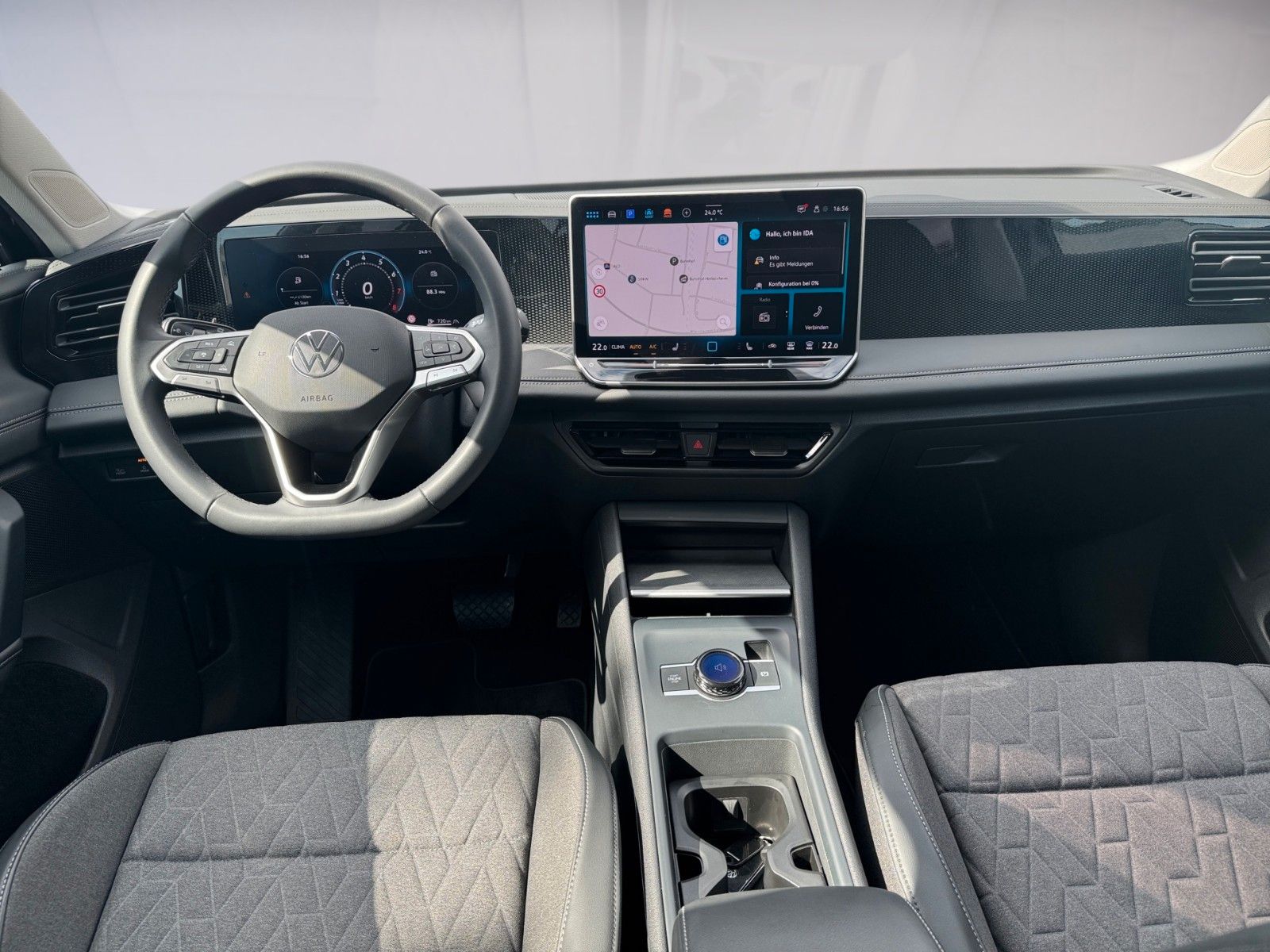 Fahrzeugabbildung Volkswagen Tiguan 1.5 eTSI Life