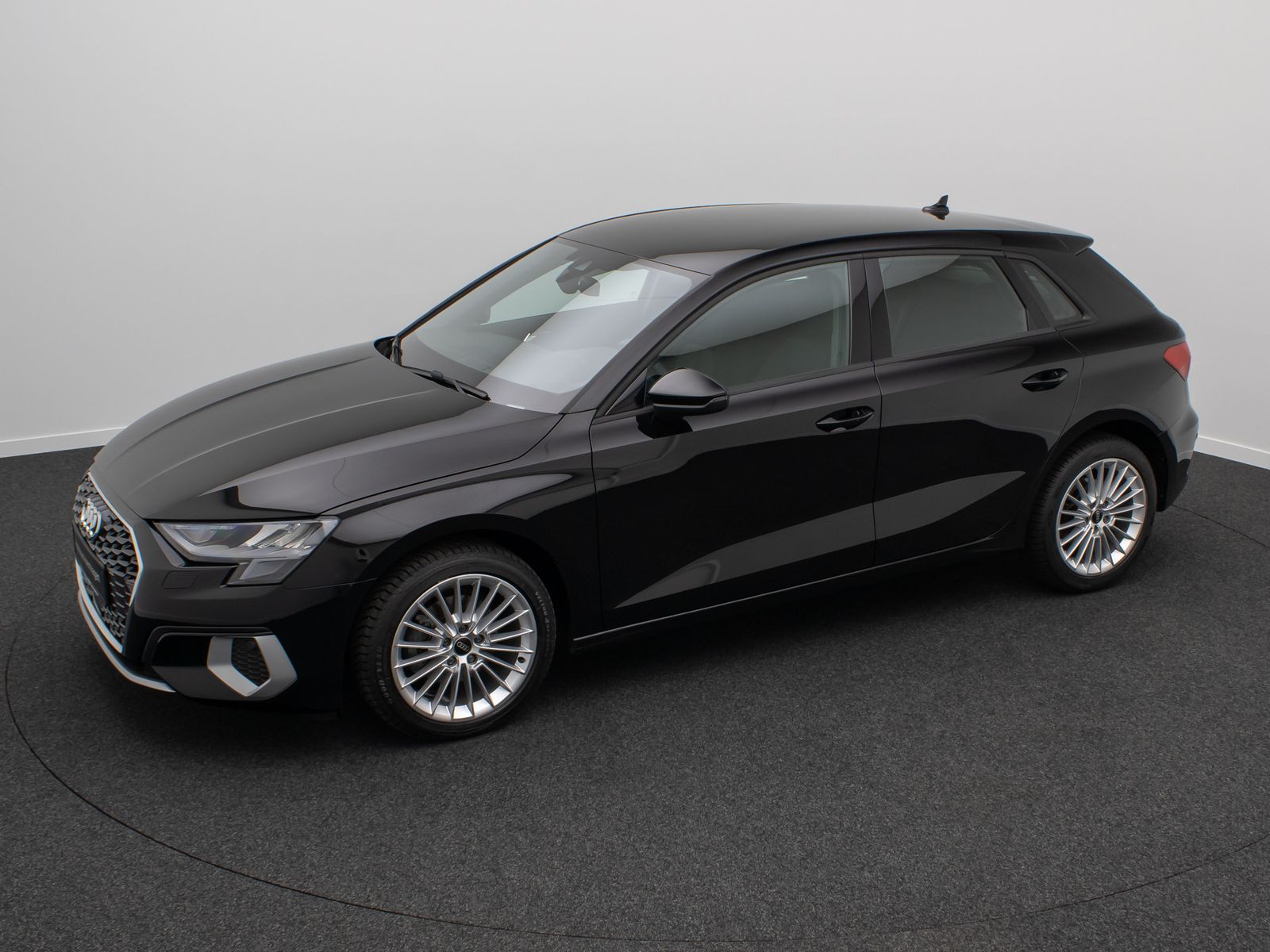 Fahrzeugabbildung Audi A3 30 TFSI S tronic Sportback PDC DAB FahrAssist