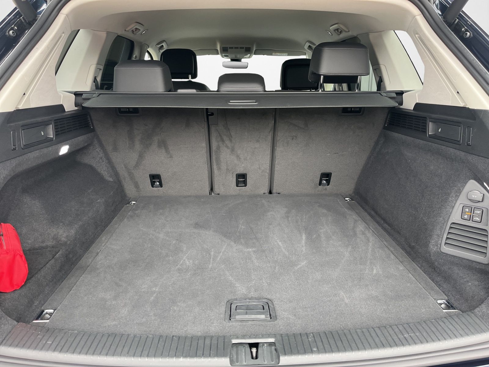 Volkswagen Touareg 3.0 TDI 4M AHK Navi LED Leder Kamera PD foto 13