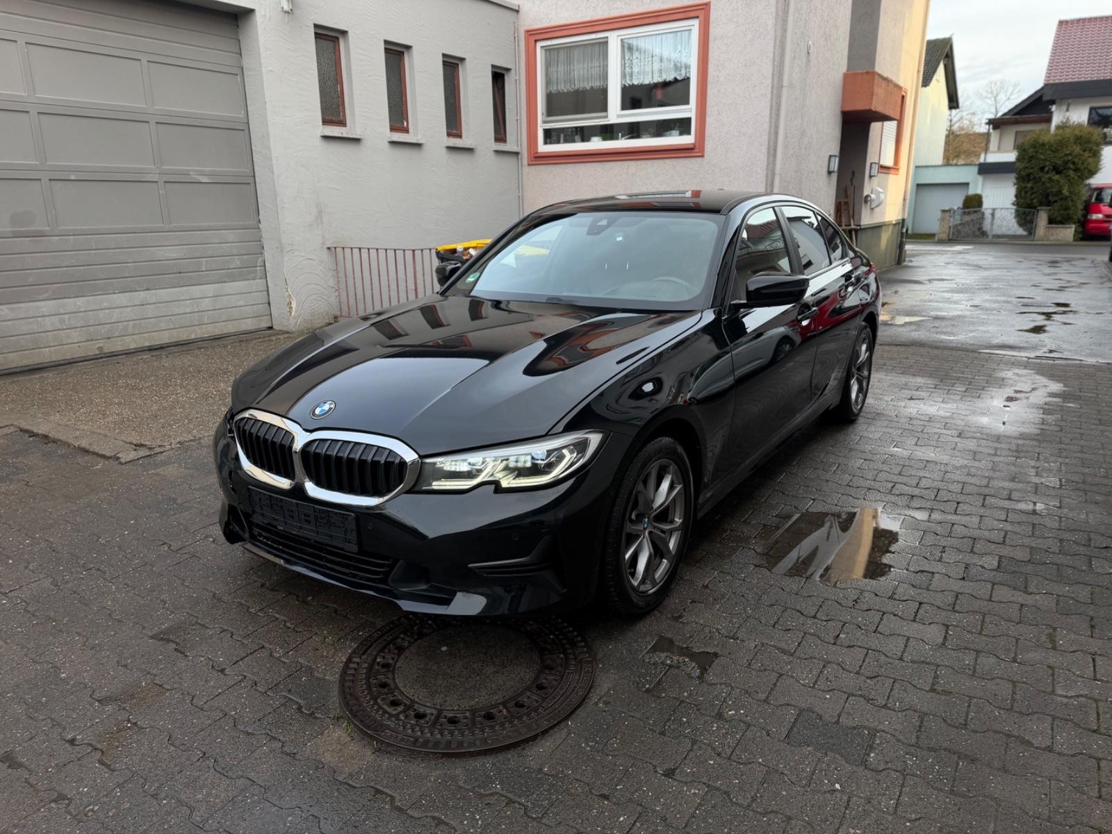 BMW Limousine 320 d xDrive*Navi Prof*Laser*HUD*PDC*