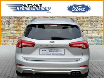 Fahrzeugabbildung Ford Focus 1,5 L ST-Line+LED+KEYFREE+SPORT-PAKET+NAVI