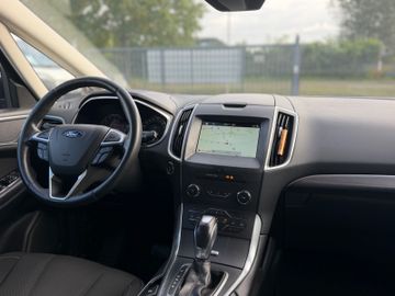 Ford S-Max - 11