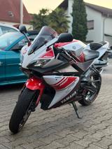 Yamaha YZF-R125 - YAMAHA WEIß R YZF 125