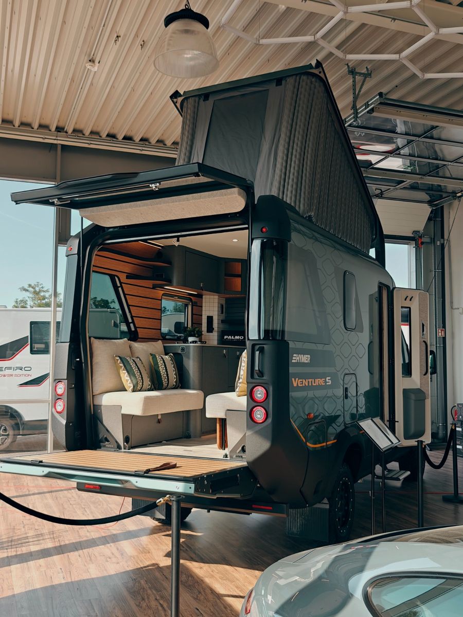 Fahrzeugabbildung HYMER / ERIBA / HYMERCAR VENTURE S 4x4 2026 by palmo