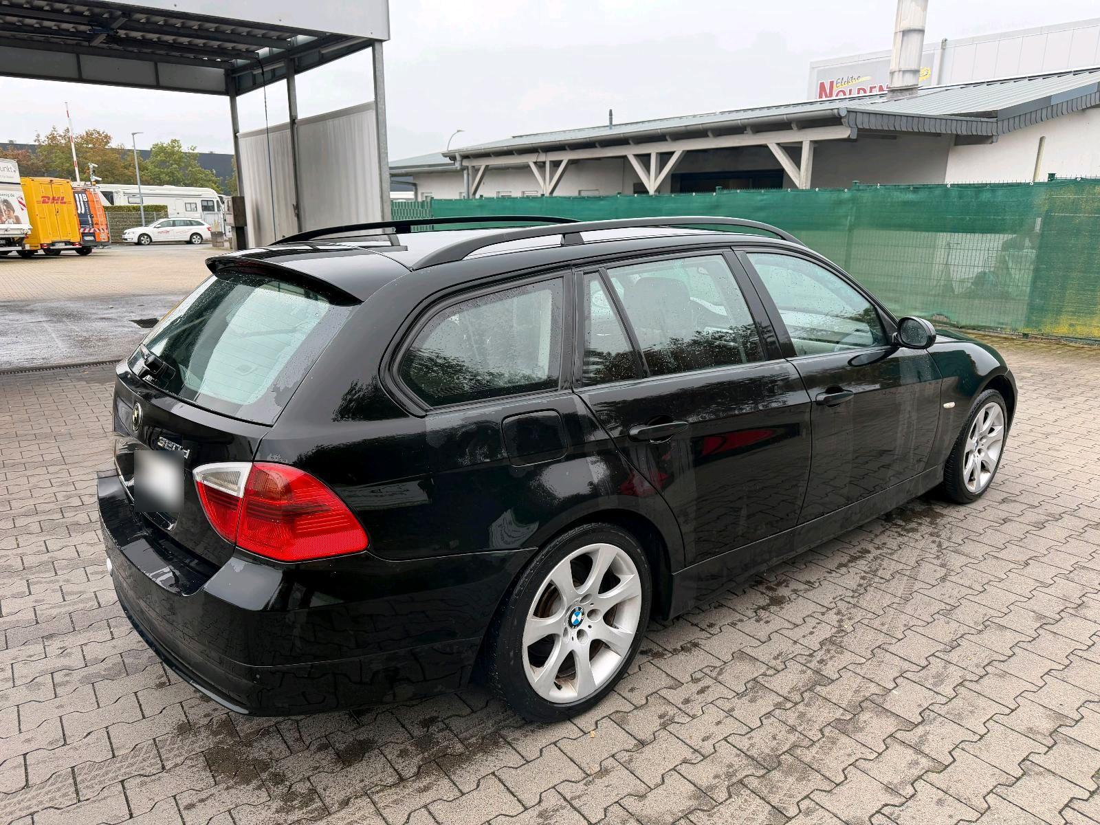 BMW 320 2005 — engine 165 HP (121kW)