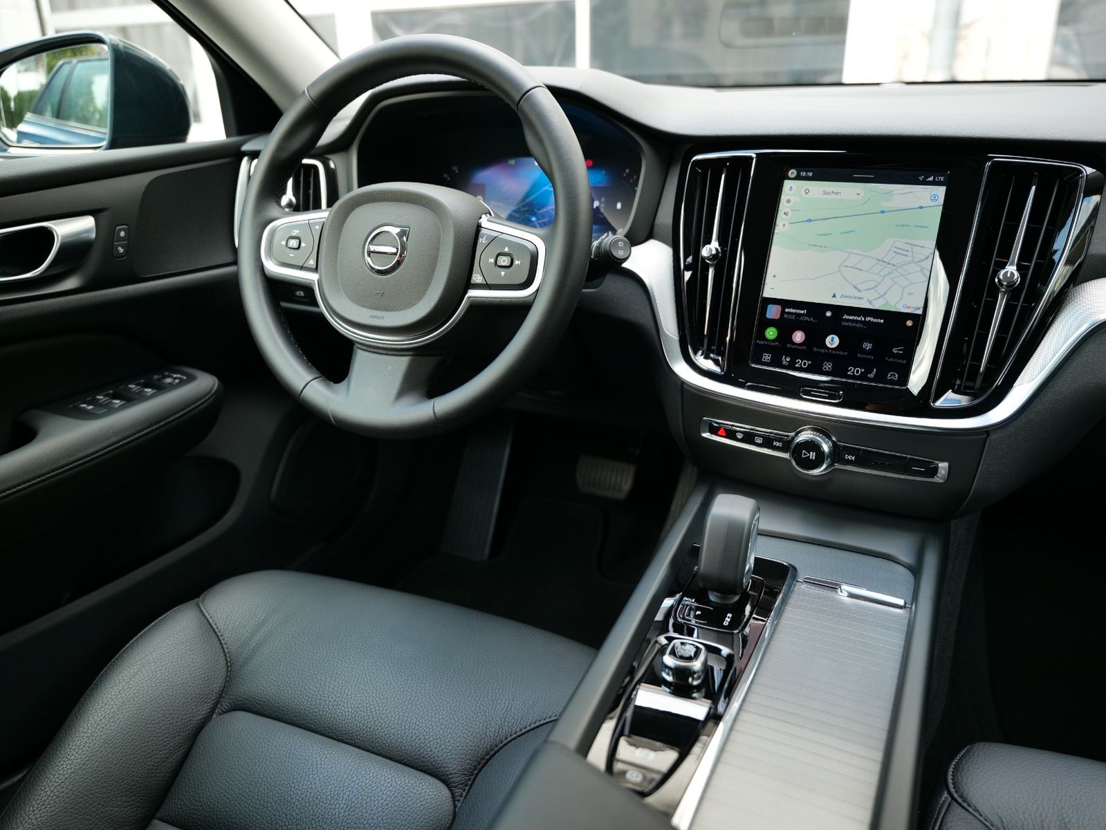 Volvo V60 B4 Core LEDER NAVI ACC 4xSHZ KEYLESS PDC CAM foto 17