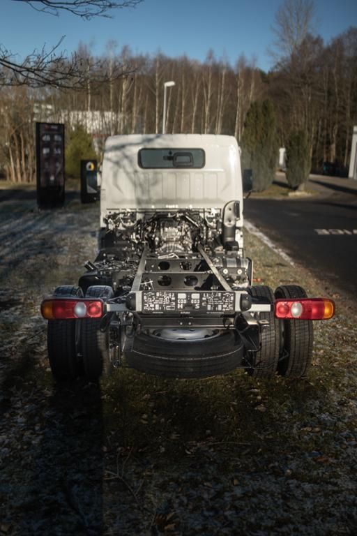 Fahrzeugabbildung FUSO CANTER 7C18 Hyva Lift Abrollkipper *LED*KlimaA