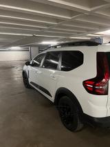 Dacia Jogger TCe 110 Extreme+ 5-Sitzer Extreme+ - gebrauchte Dacia Jogger aus dem Jahr 2023