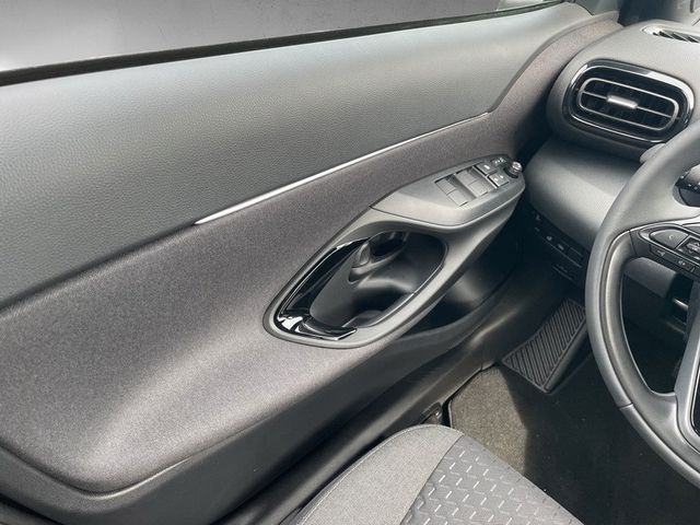 Toyota Yaris Cross 1.5 Hybrid Teamplayer *BLIS*PDC*SHZ*