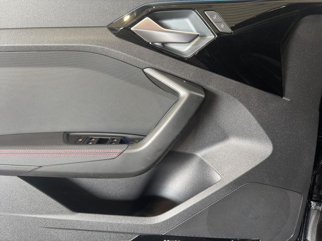 A1 Sportback S line 40 TFSI OPTIK+SONOS+ACC+MMI