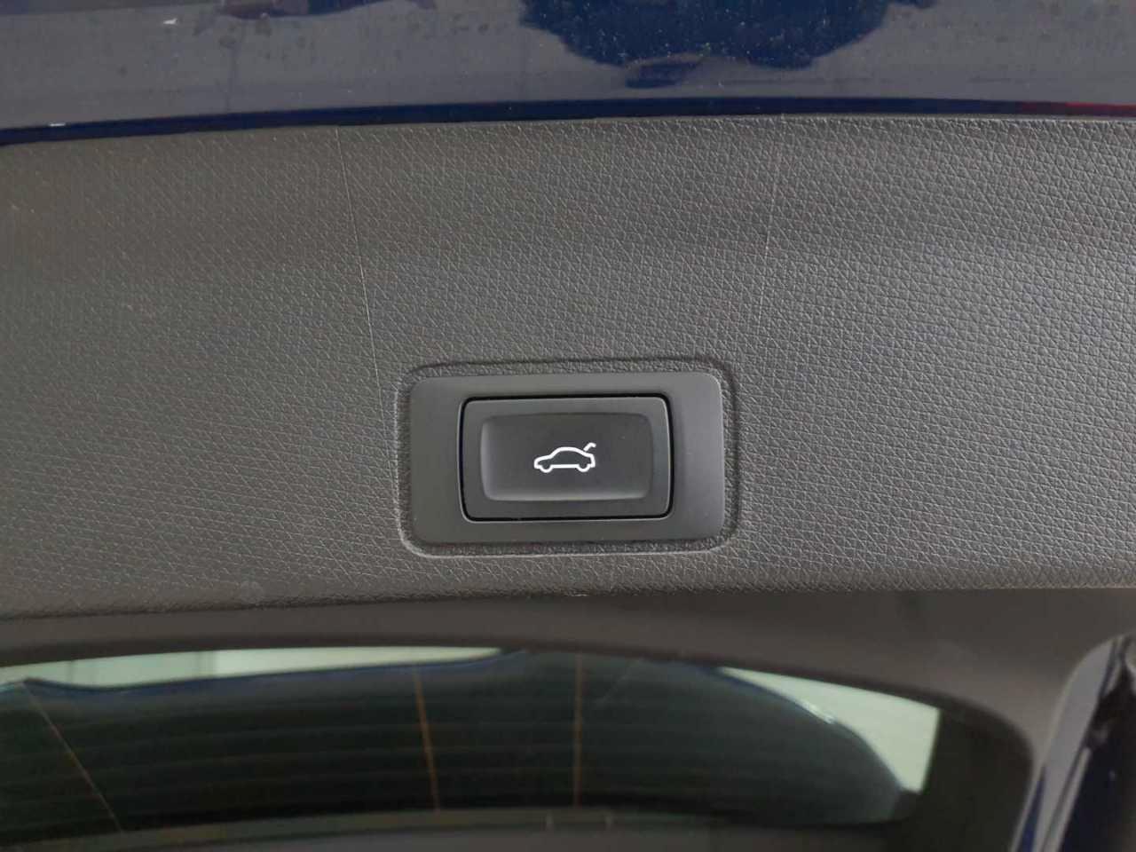 Cupra Terramar 1.5 eTSI DSG HuD NAV SHZ ACC