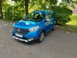 Dacia Dokker TCe 115 Stepway Celebration Stepway C... - Dacia Dokker von privat