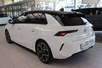 Fotografie des Opel Astra 1.2 Turbo GS Navi Tech-Paket