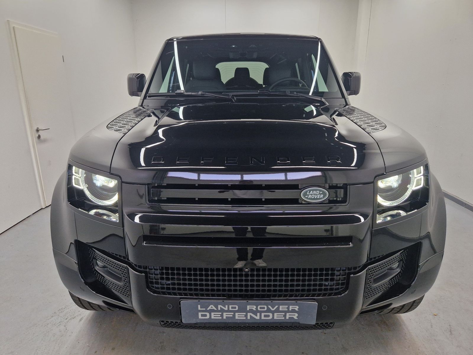 LAND ROVER Defender 110 D350 X-Dynamic HSE AHK 22-Zoll – Bild 6
