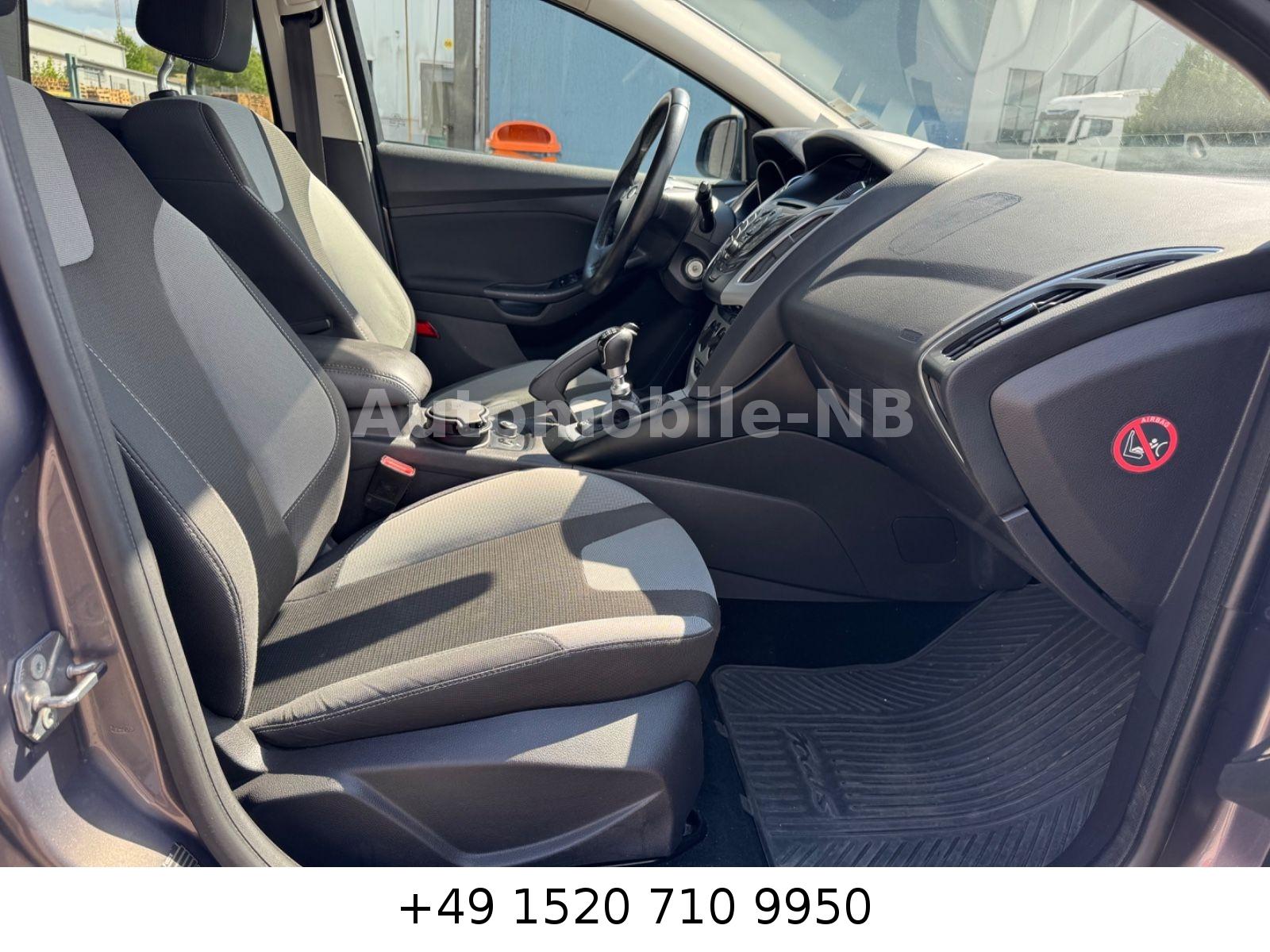 Ford Focus 2012 — photo 12
