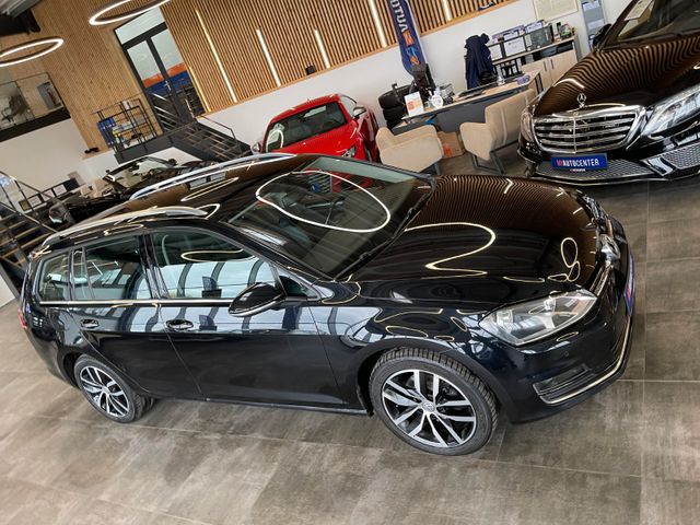 MYAUTOCENTER – Gebraucht- und Jahreswagen mit Werkstattservice in Pfaffenhofen Volkswagen Golf VII Variant Highline BMT *1. Hand*Massage*