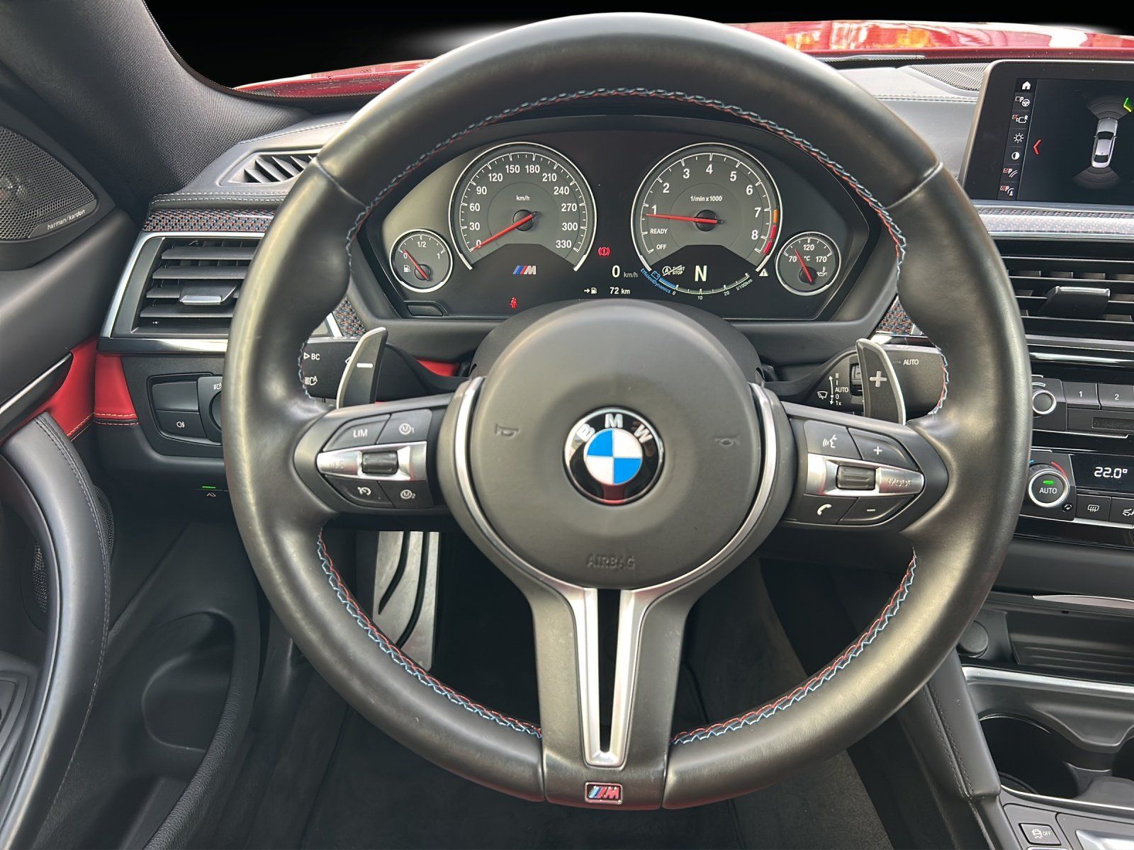 Fahrzeugabbildung BMW M4 DKG HERITAGE 1/750 COMPETITION/PREM.-SE-02/27