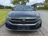 Volkswagen Touareg 3.0 TDI 170 kW 4Motion R-Line, Garantie - Volkswagen Touareg: Limousine